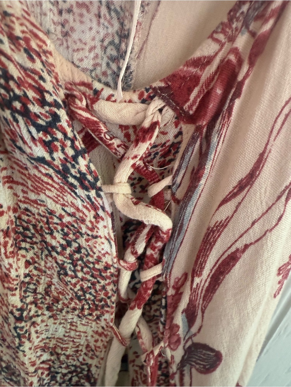 Free People Floral Romper Size M Cream and Red - Picture 7 of 7